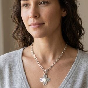 Silpada Retired N0557 Sterling Silver “ Virtuosity” Cross Necklace